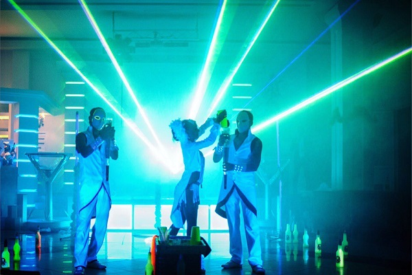 Ультрафиолетовое шоу - фото 4