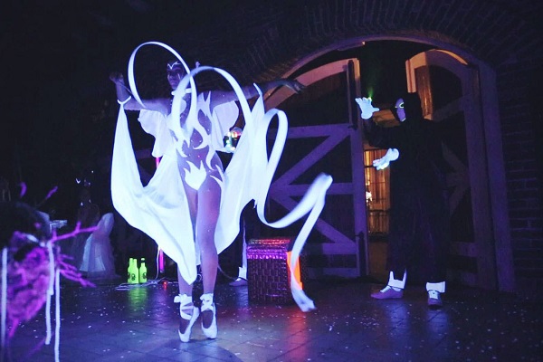 Ультрафиолетовое шоу - фото 5